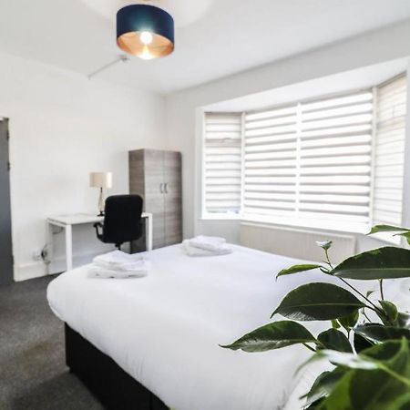 Urban Oasis Bed & Breakfast London Bagian luar foto