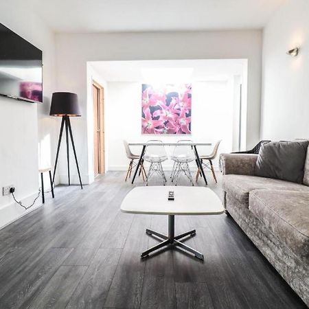 Urban Oasis Bed & Breakfast London Bagian luar foto
