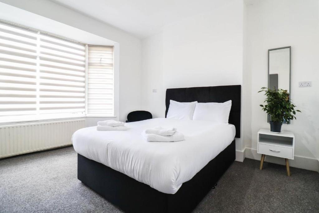Urban Oasis Bed & Breakfast London Bagian luar foto