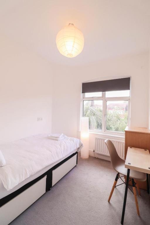 Urban Oasis Bed & Breakfast London Bagian luar foto