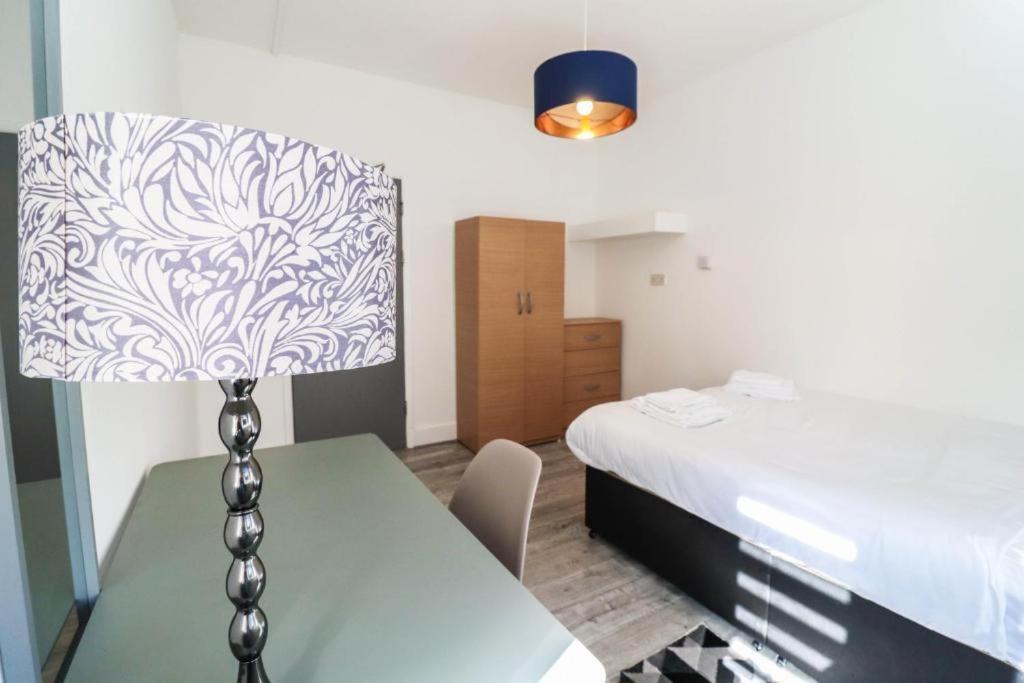 Urban Oasis Bed & Breakfast London Bagian luar foto